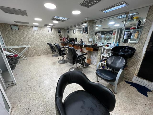 Salon de coiffure pour hommes et femmes