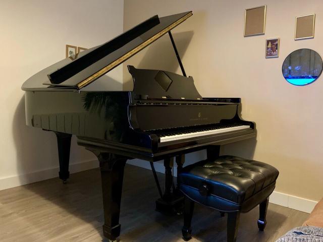piano à queue Steinway O-180