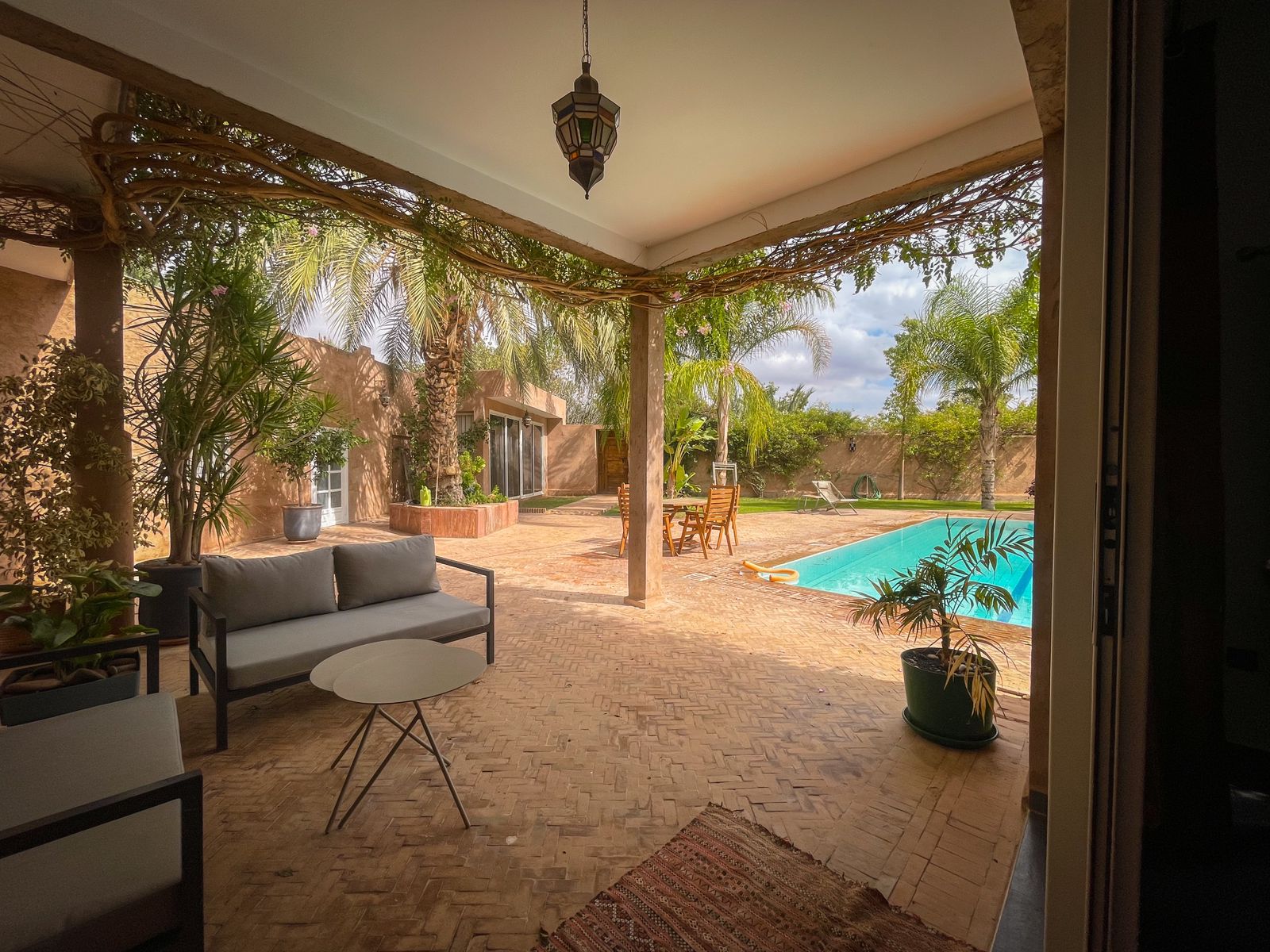 Magnifique villa à louer sur route de Fès