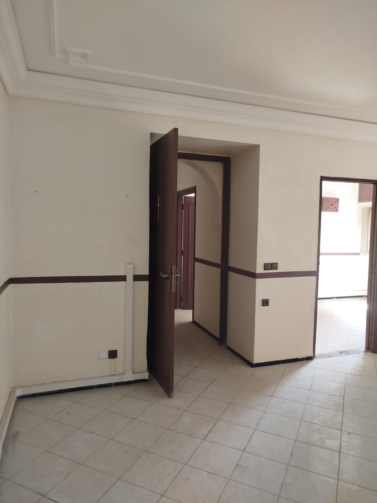 À Louer – Bureau Spacieux et Lumineux à Gueliz, Marrakech