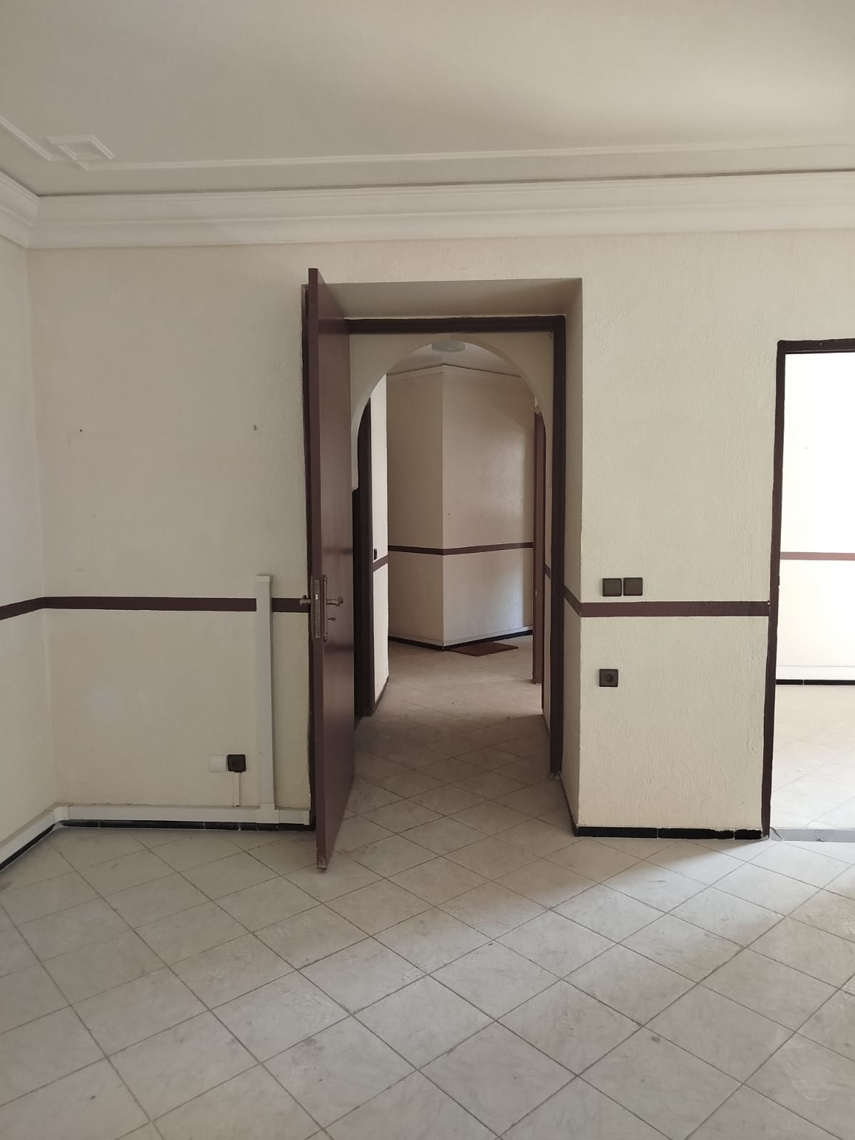 À Louer – Bureau Spacieux et Lumineux à Gueliz, Marrakech