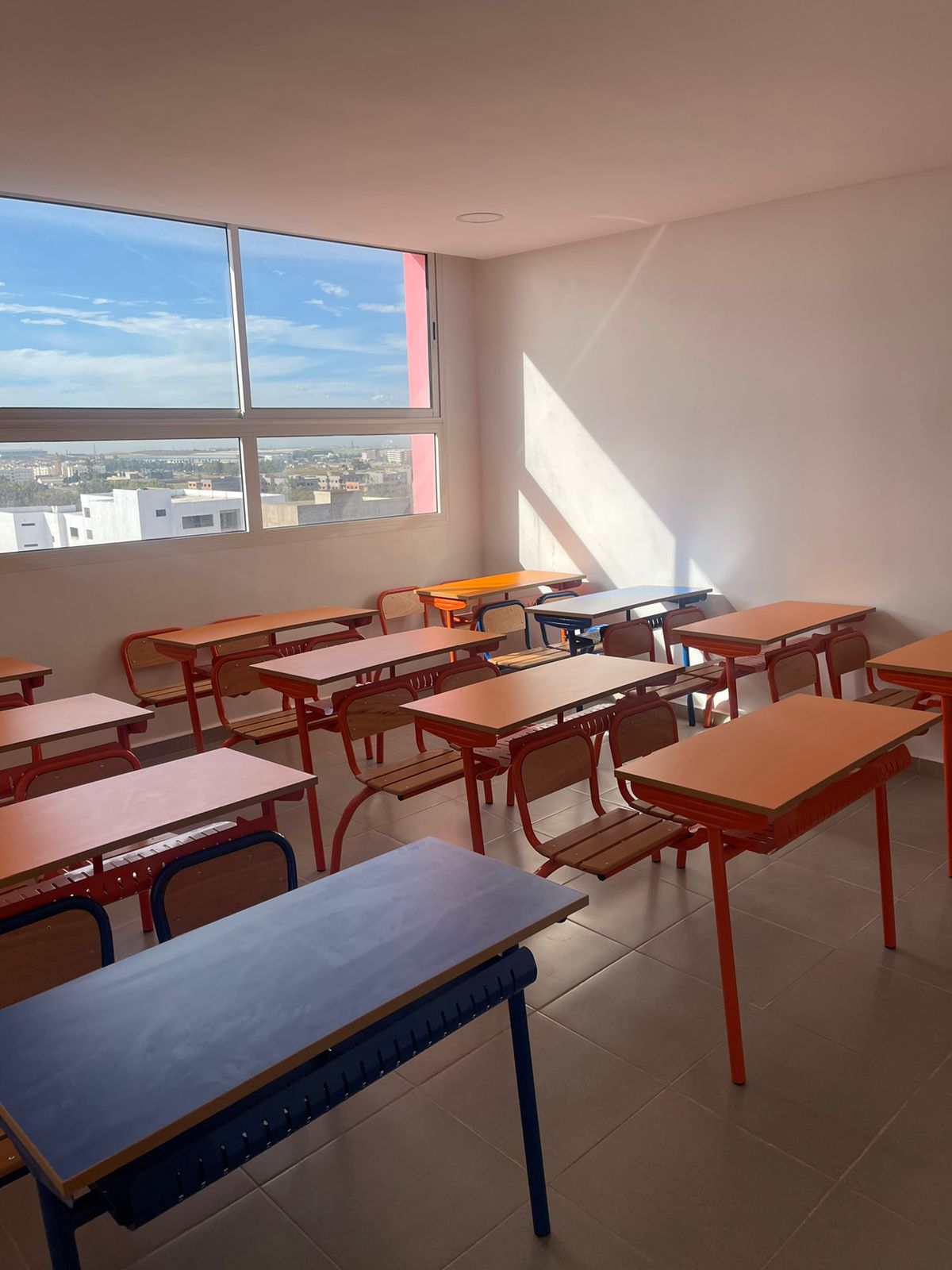 Ecole neuve avec autorisation (maternelle/primaire) à vendre
