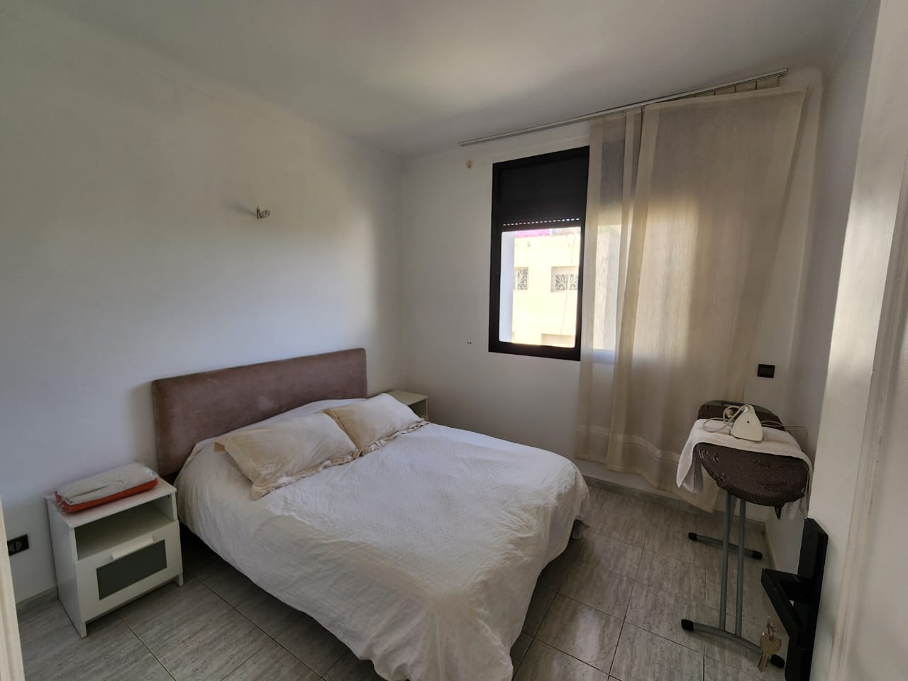 spacieux appartement meublé avec terrasse en location à agdal