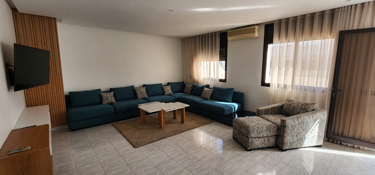 spacieux appartement meublé avec terrasse en location à agdal