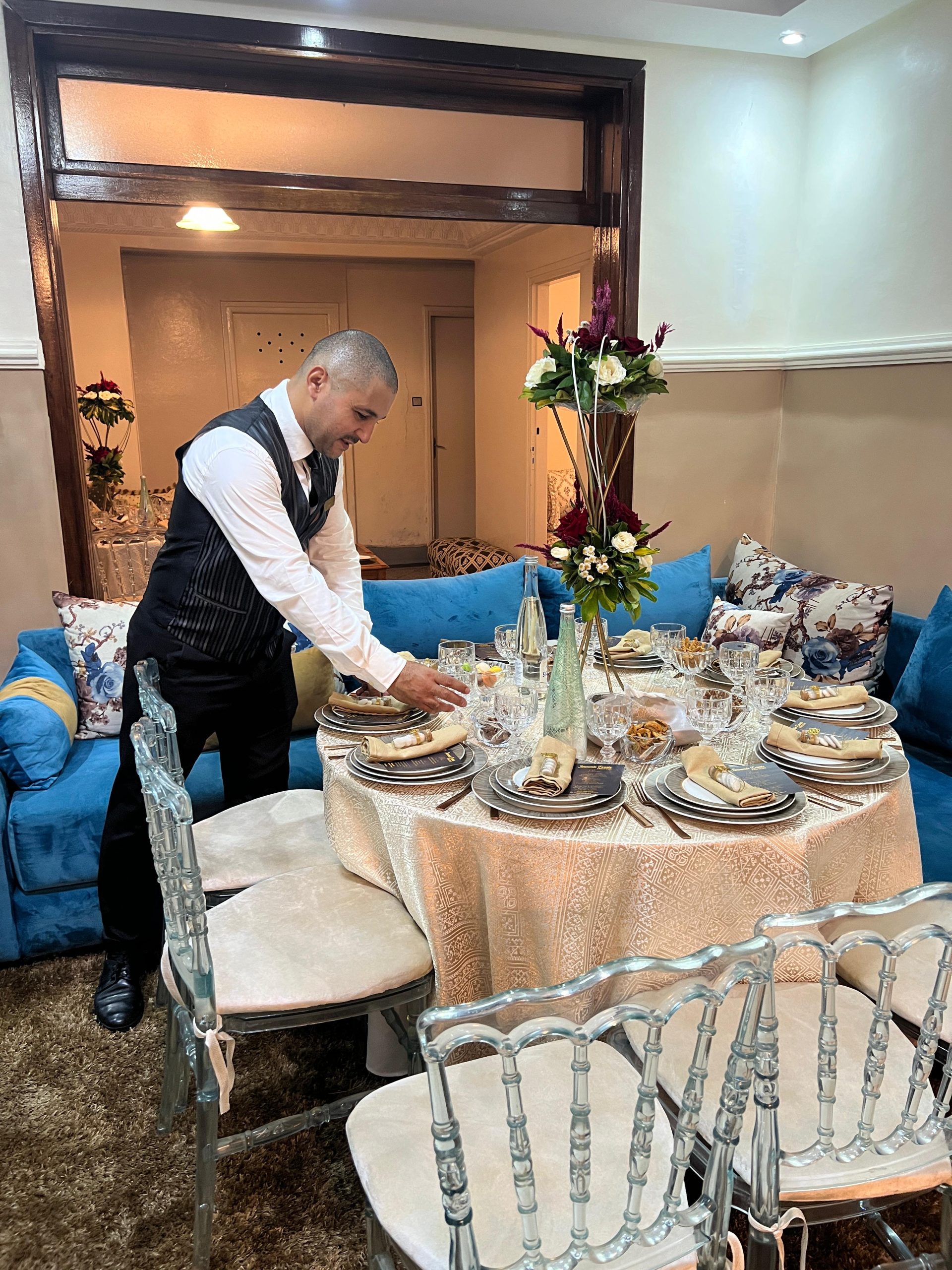 Younes Service Pro (Traiteur et à domicile)