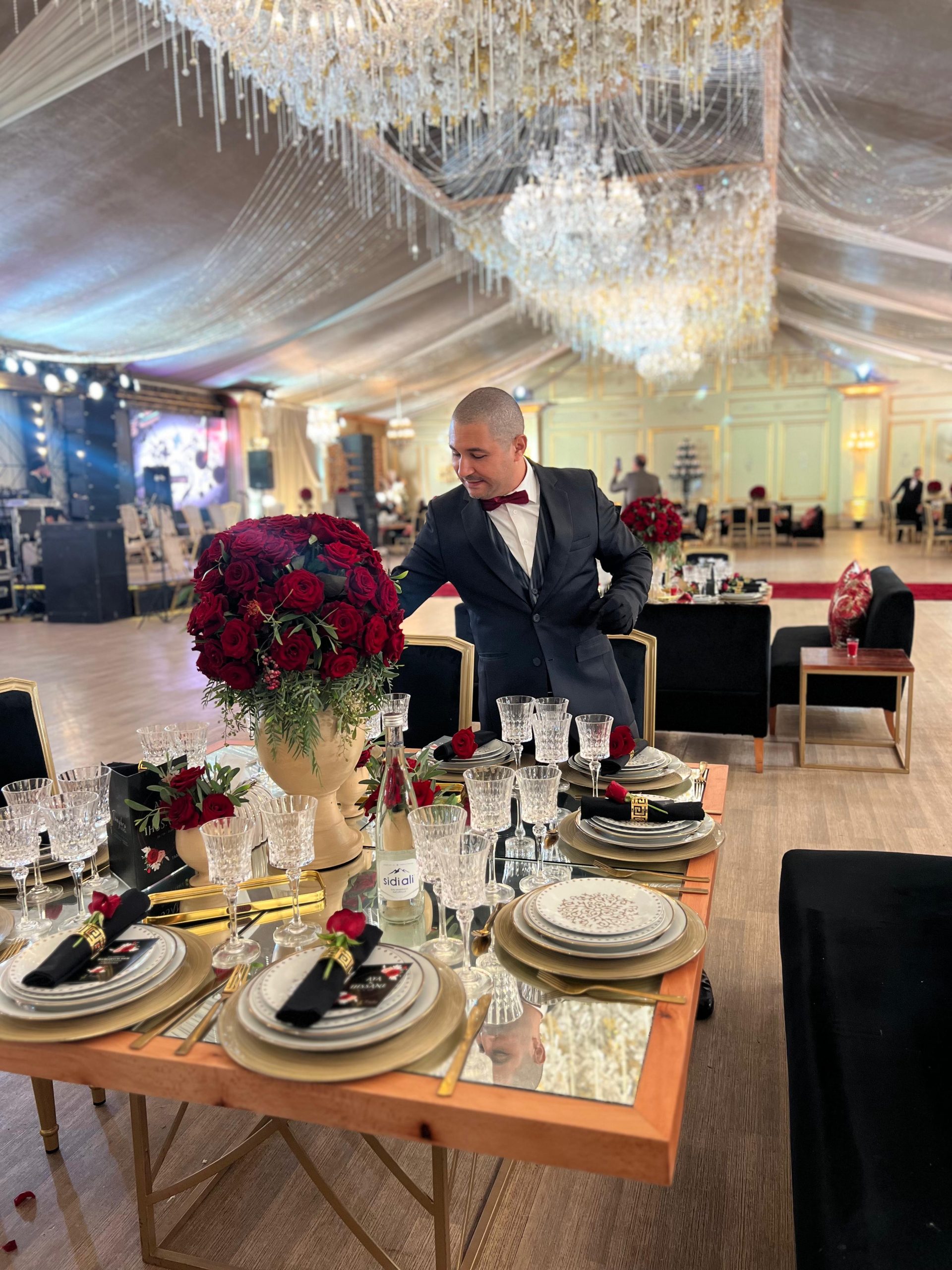 Younes Service Pro (Traiteur et à domicile)