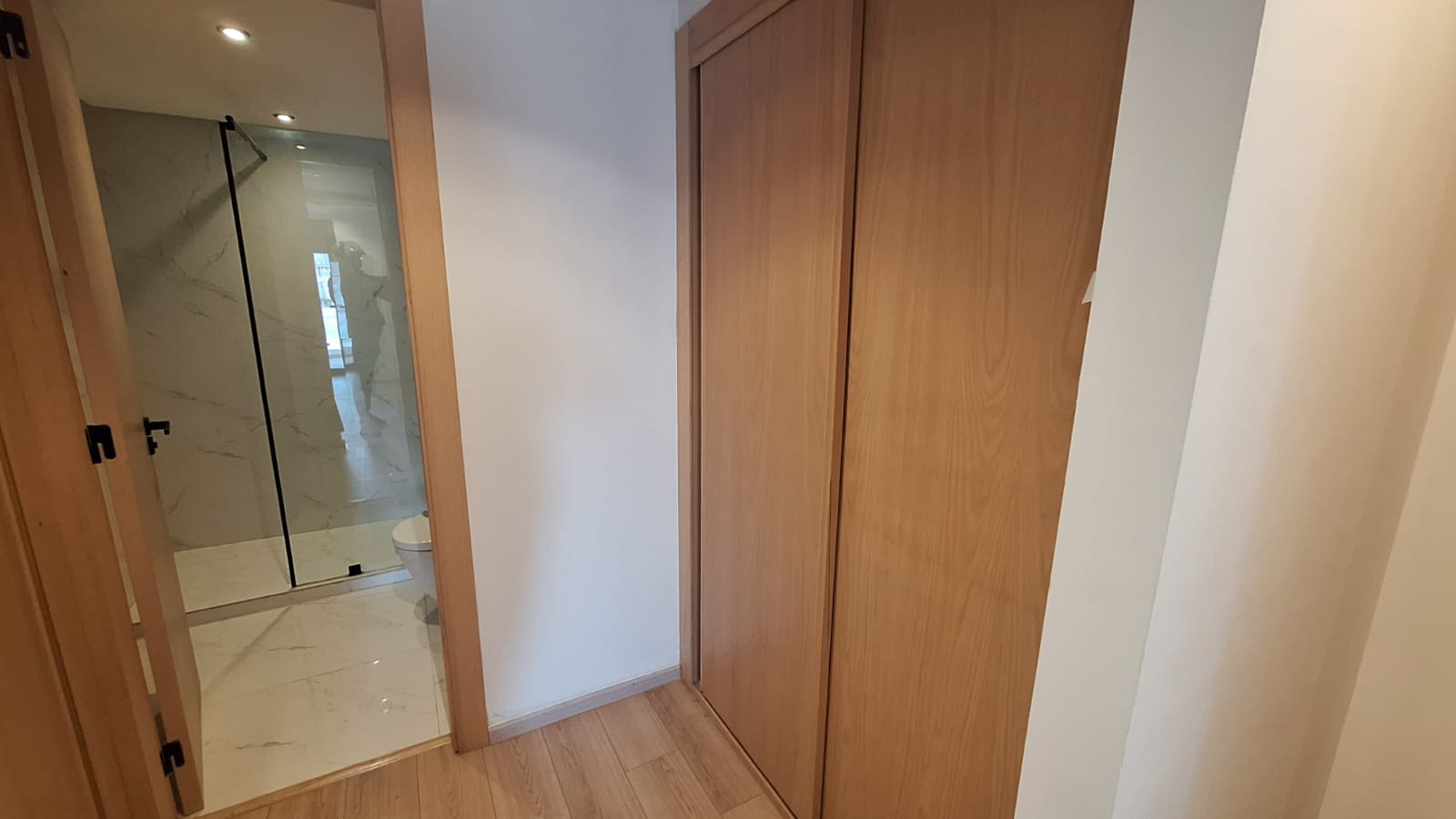 JOLI APPARTEMENT NEUF BD BUREAUX 7500 DH