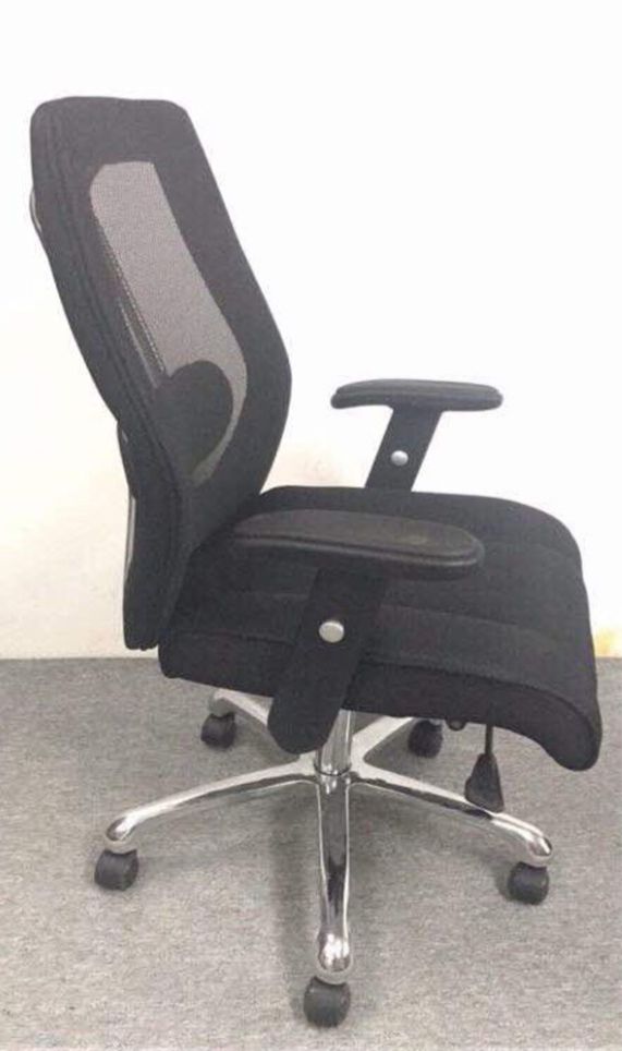 كرسي مكتب مريح بجودة عالية مع مسند للرأس – État ممتاز
